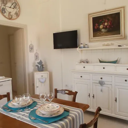 Le Bagnanti Apartment *